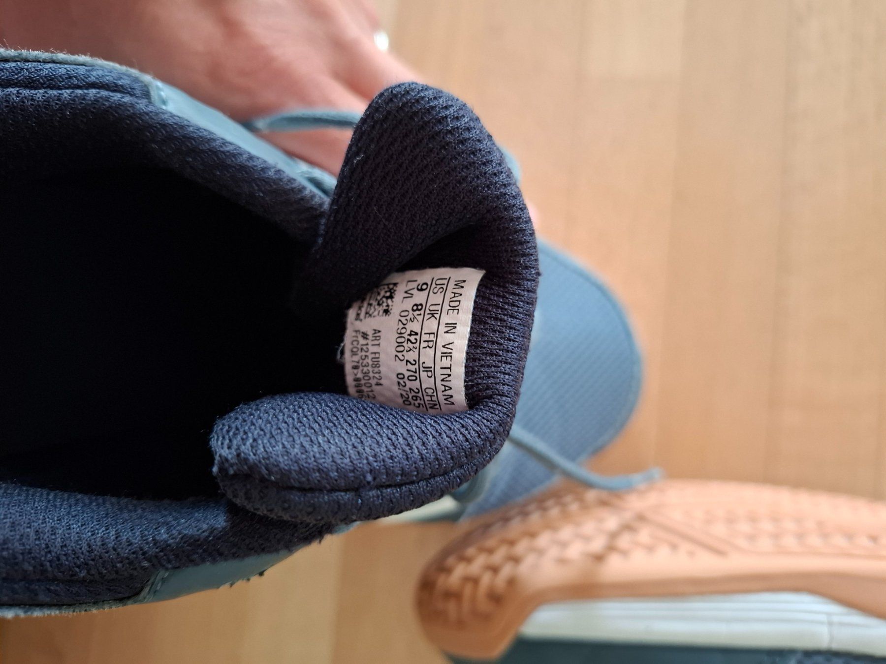 Adidas Scarpe da uomo: Adidas Hallenschuhe – Usato da Kirchenthurnen venduto da lilie07 3