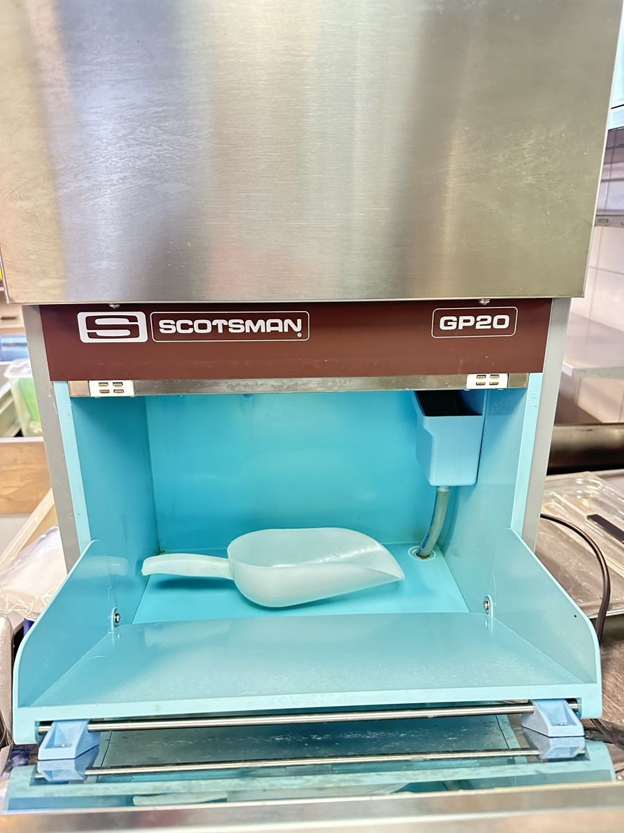 Elettrodomestici da cucina: Eiswürfelbereiter – Usato da Goldach venduto da toverlani64