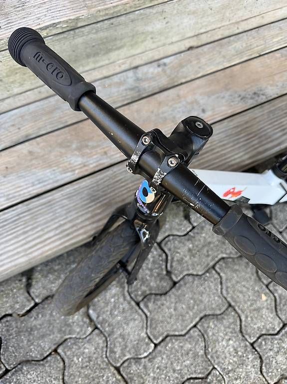 Micro Veicoli per bambini: Micro Laufrad Deluxe Pro – Usato da Zumikon venduto da stephiebirdy 1