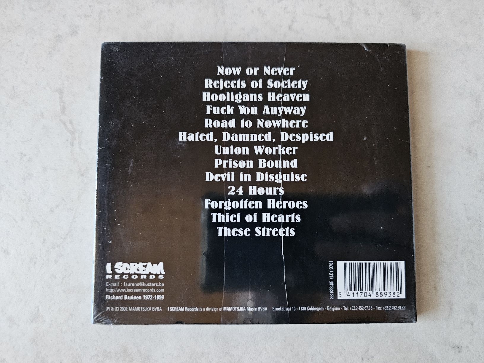 CD: Discipline  -  Love Thy Neighbor  /  Fabrikneu – Nuovo e nell'imballaggio originale da Schneisingen venduto da backstore24 1