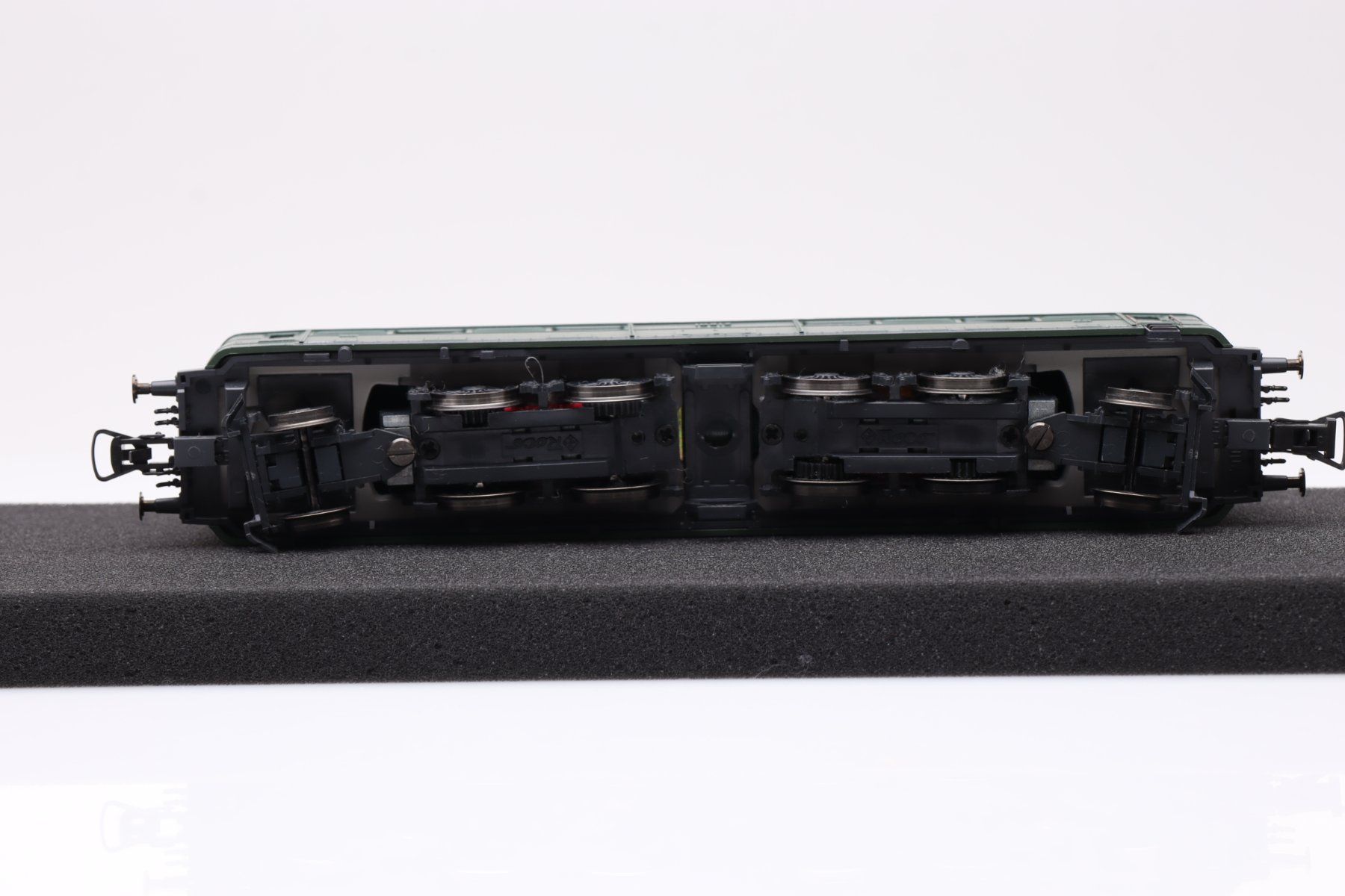 Roco Modellini di ferrovie: Roco SBB Ae 4/6 10812 DC, H0 – Usato da Ried (Muotathal) venduto da Modellbahn.swiss 3