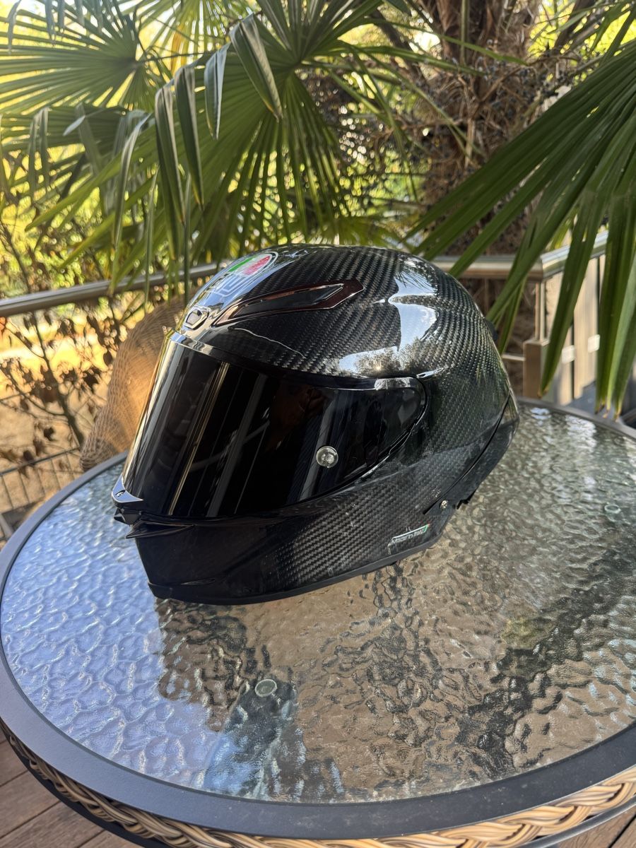 AGV Casques & visières: AGV Pista GP RR – D'occasion à Münchenstein par ajestkarim 2