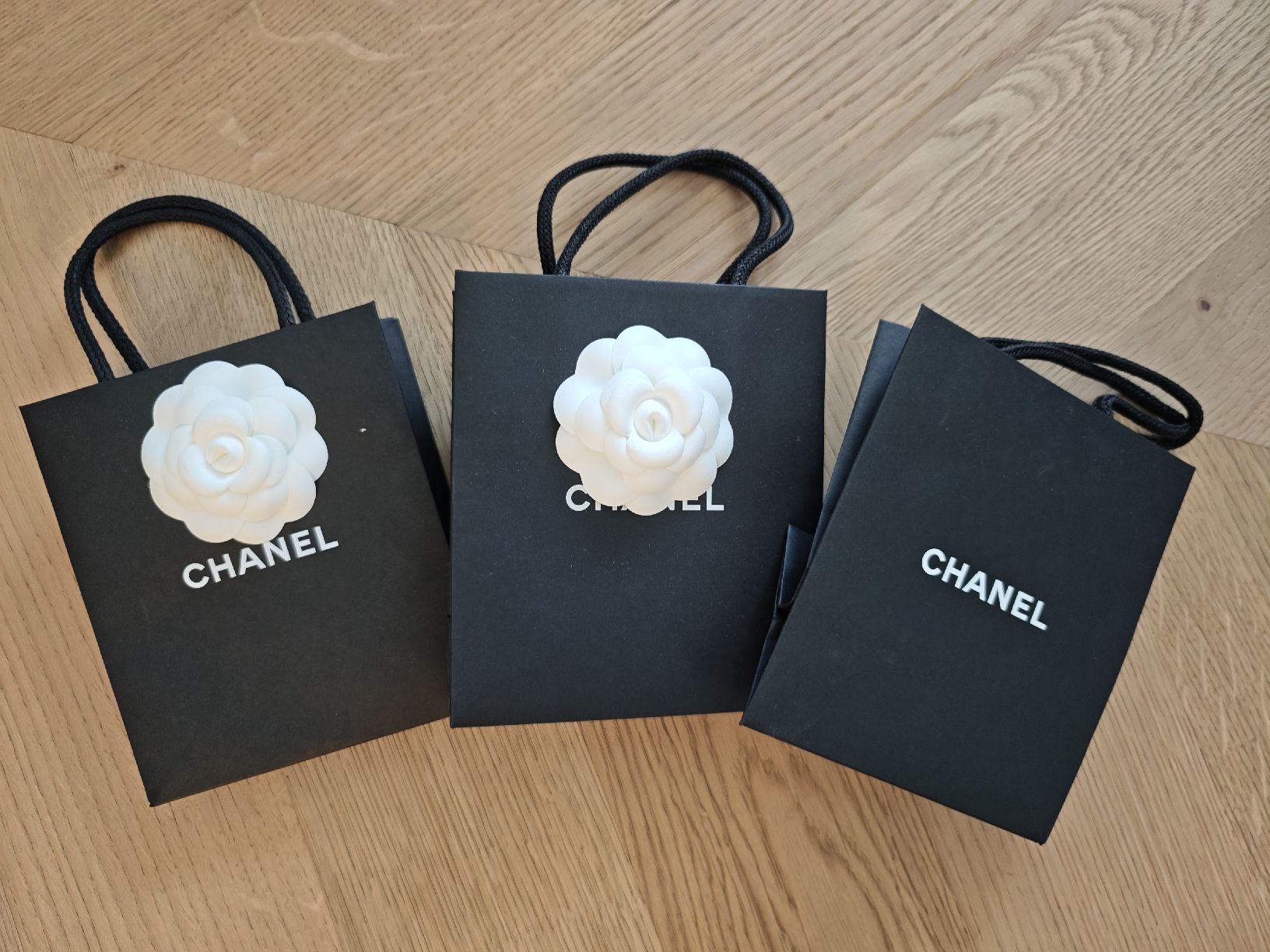 Chanel Sacs: CHANEL Mini Papiertaschen 3 STK. – D'occasion à Erlenbach ZH par nlh