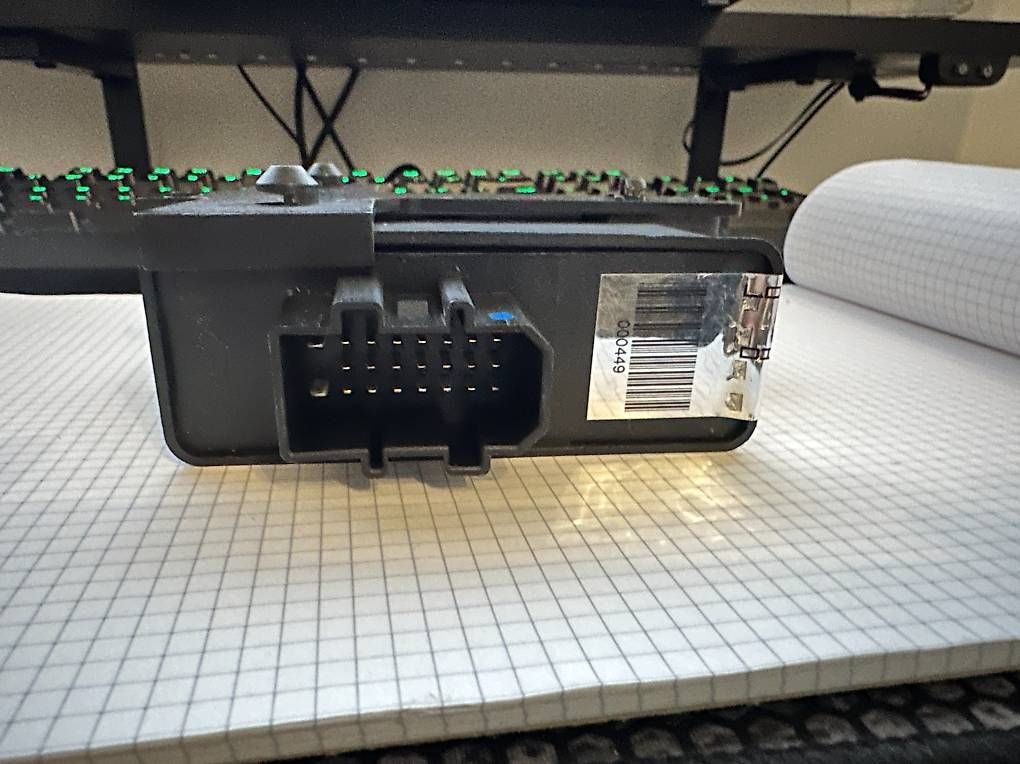 Tutti pezzi di ricambio auto: Porsche 911 C2 997 PASM Control Module 997.618.105.04 – Usato da Kriens venduto da El_Caballero 2