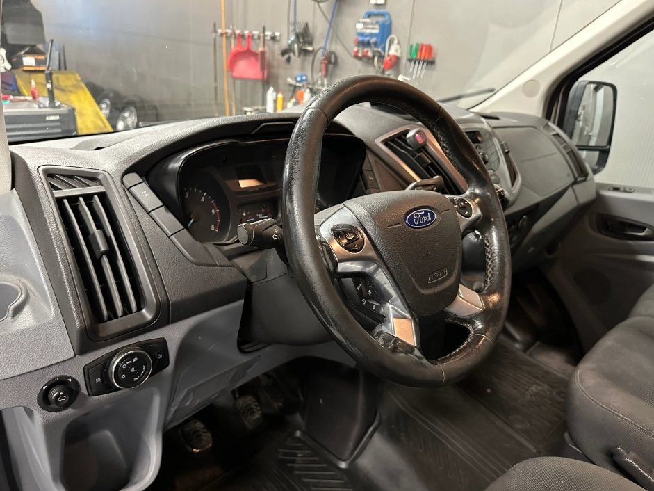 Ford Veicoli commerciali: FORD Transit PICKUP 4X4 – Usato da Flühli LU venduto da Overland_Motors 3