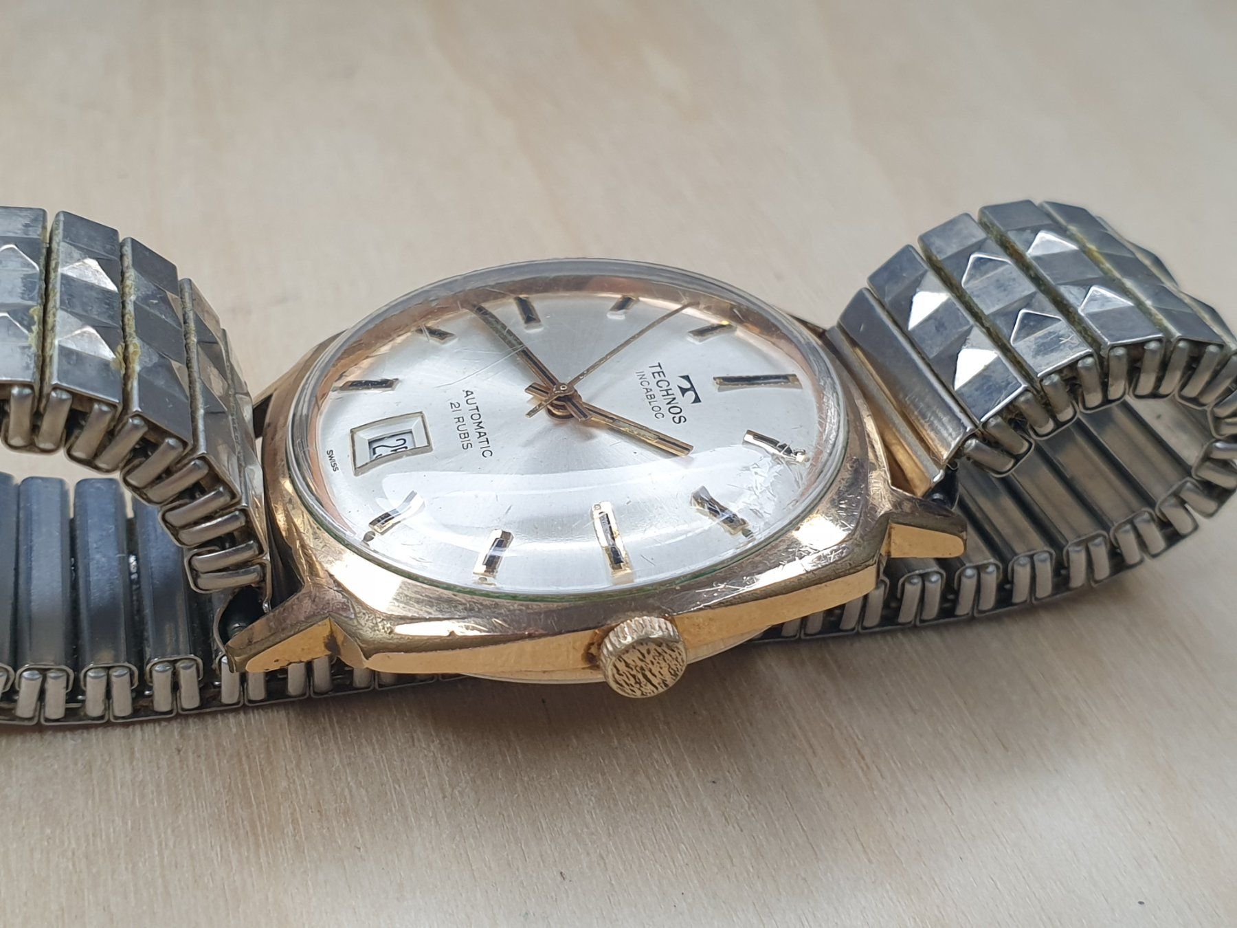 Technos Montres: Technos 35mm – D'occasion à Posieux par Csardas. 2