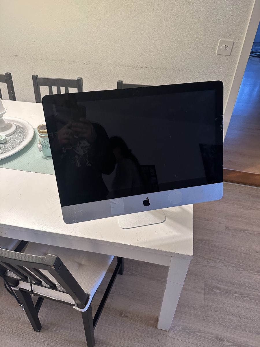 Apple PC: Mac 21,5   3,06Ghz – Usato da Baar venduto da dan_pq75