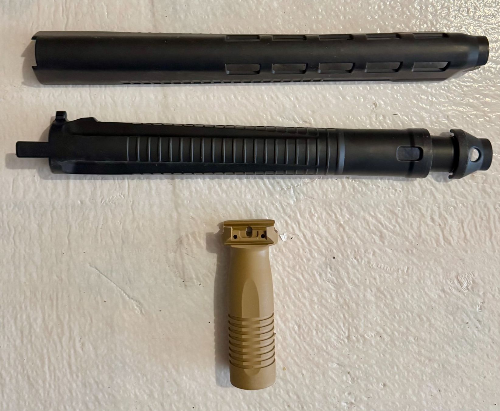 Tiro a segno: SIG 550 handschutz oberteil+unterteil schwarz – Nuovo (secondo la descrizione) da Basel venduto da peterfalk 1