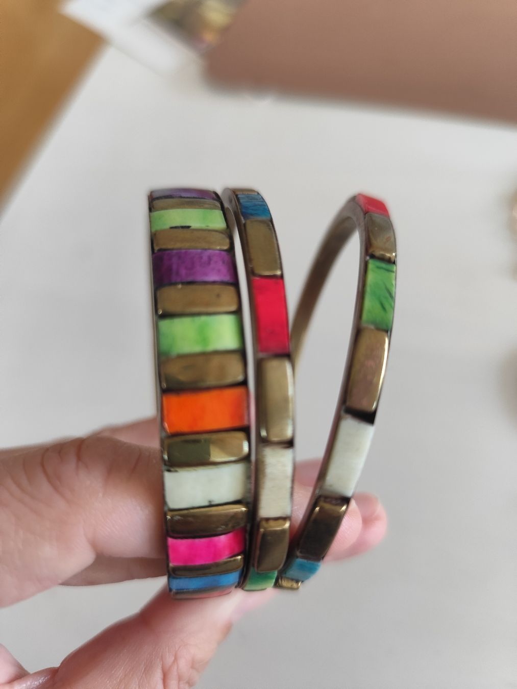Bracciali & Braccialetti: Drei Armreifen bunt  – Usato da Zürich venduto da Sonnenkind1103 2