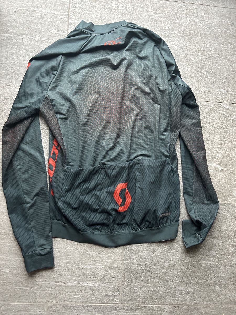 Scott Leibchen & Hosen: SCOTT Radtrikot und Jacke – Neu (gemäss Beschreibung) aus Oberurnen von Berghexe 1