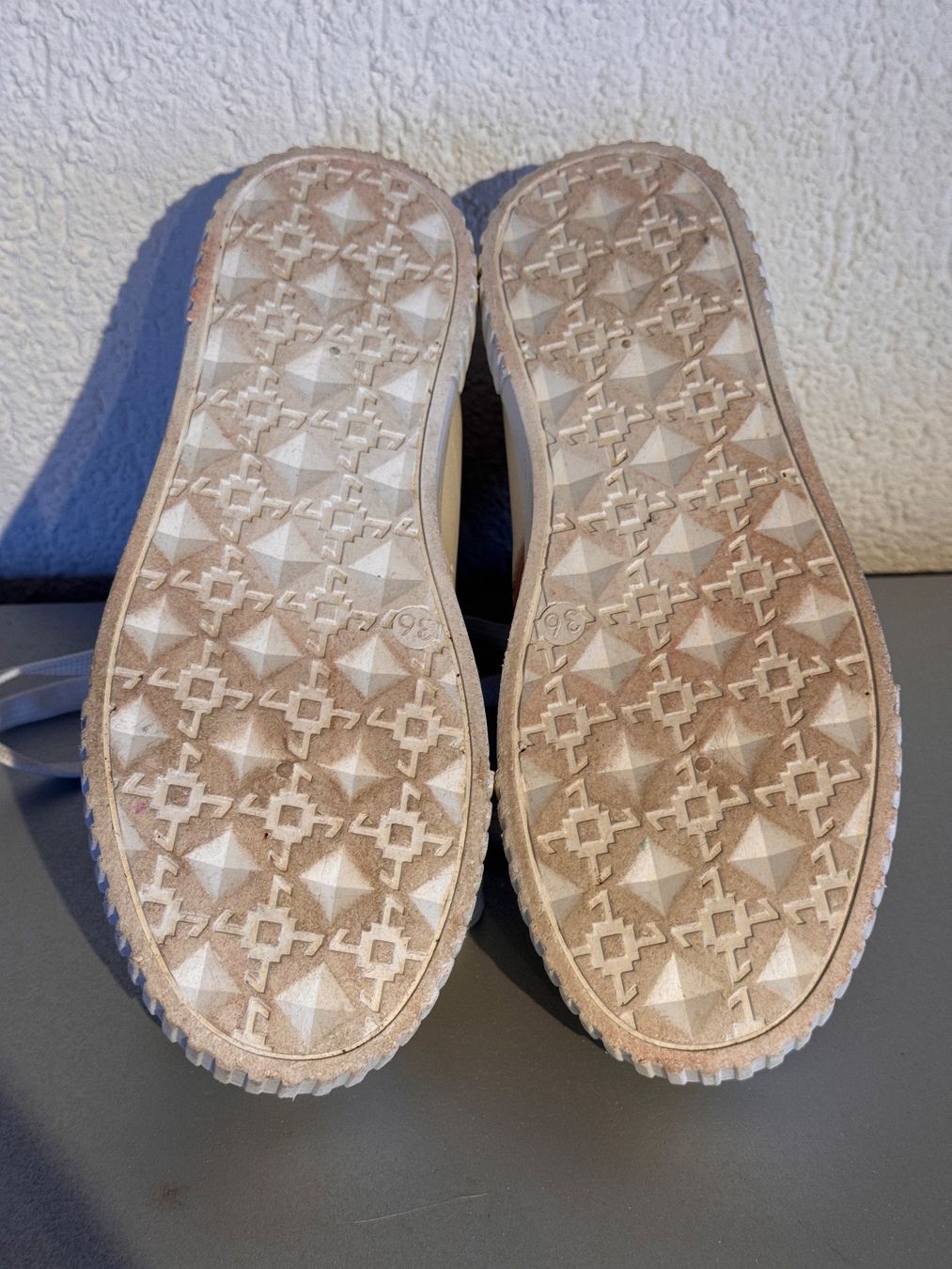 Schuhe für Mädchen: Schuhe Grösse 36 – Gebraucht aus Grosswangen von shoes.bags.and.co 3