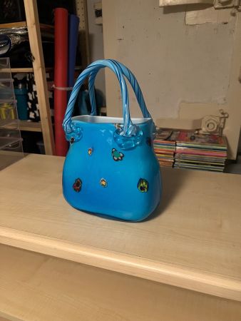 Murano (?) Glas Tasche hellblau mit Blumen, Vintage Deko Top