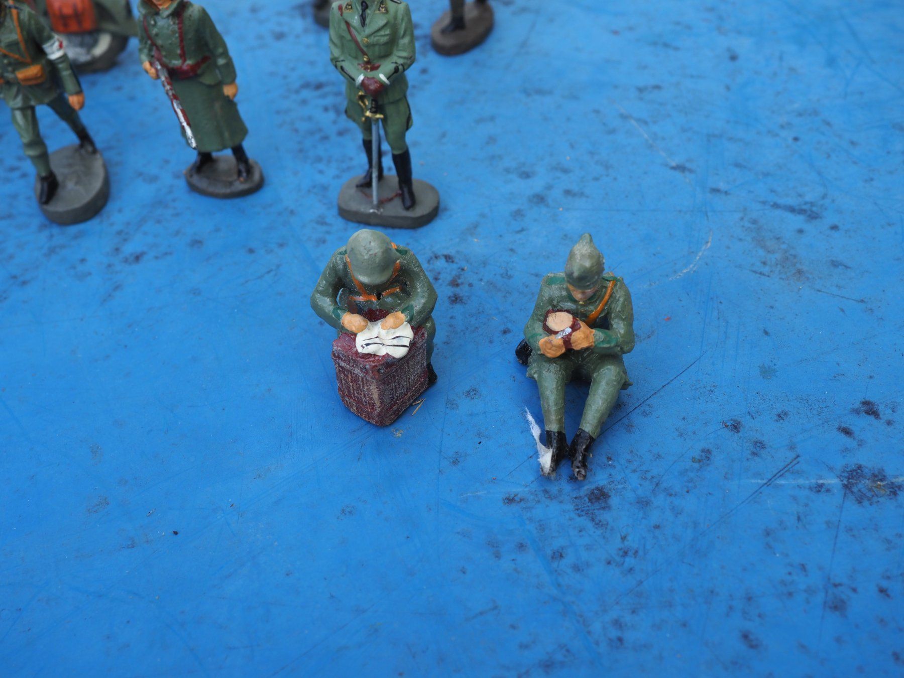 Statuette: Elastolin Figuren, 15 Stk – Usato da Schänis venduto da Lobelie1 1