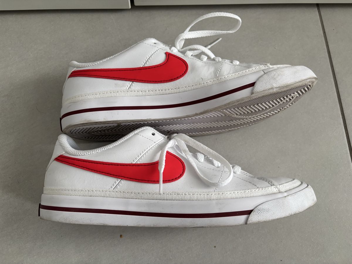 Nike Scarpe per ragazzi: Nike Sneaker Gr. 38.5, White/Red, – Usato da Winterthur venduto da NatMet11 7