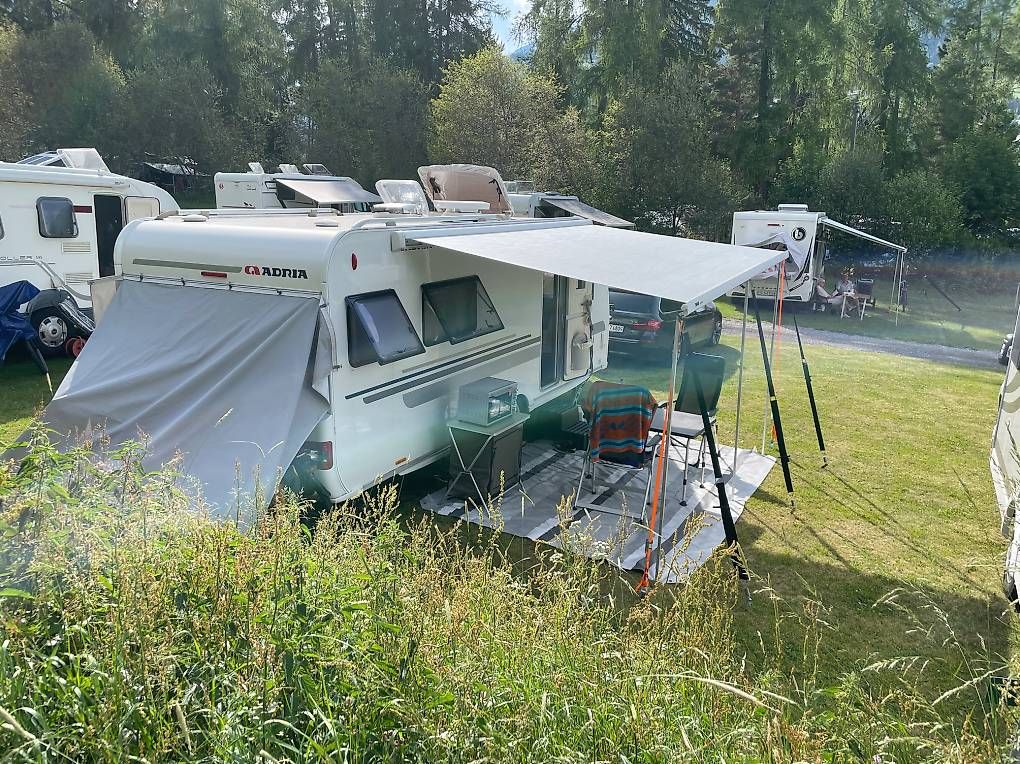 Camping Fahrzeuge: Wohnwagen Adria Adora 542 UT – Gebraucht aus Wolfhausen von cowboy 3
