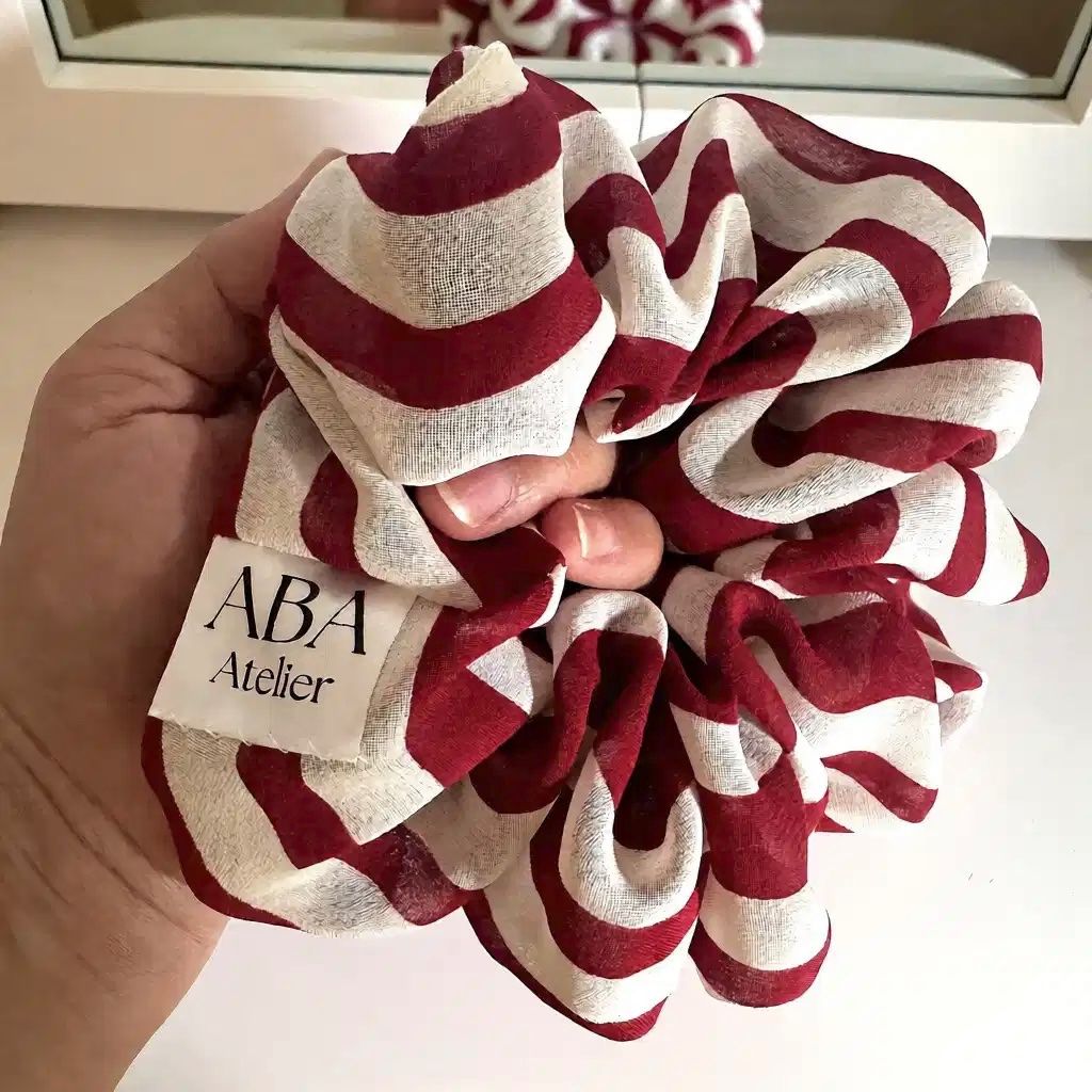 Accessori per capelli: XXL Scrunchie - Doppelseitiger Chiffonstoff - Handgefertigt – Nuovo e nell'imballaggio originale da Vals venduto da ABA-Atelier 7