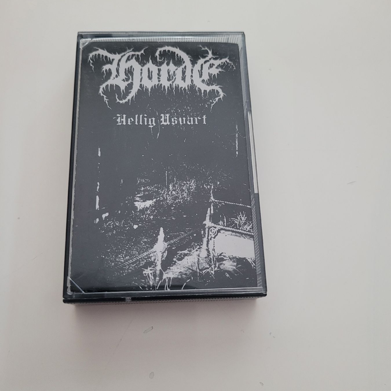 Musicassette: Horde - Hellig Usvart – Usato da Münsingen venduto da Drachenwurst