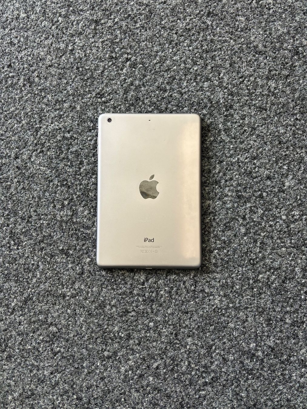 Apple Tablet PC: Apple iPad mini in Silber – Usato da Zürich venduto da inf_kj6t 1