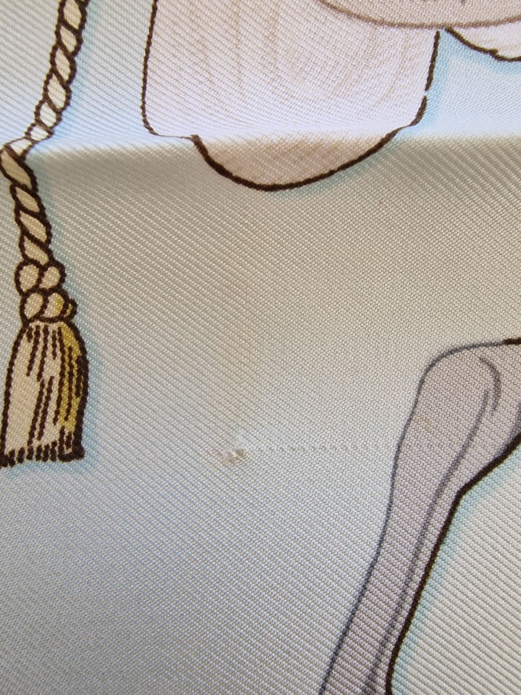 Hermès Foulards & écharpes: Carré Hermès – Neuf (Voir description) à St. Niklausen LU par wishbonerfb 4