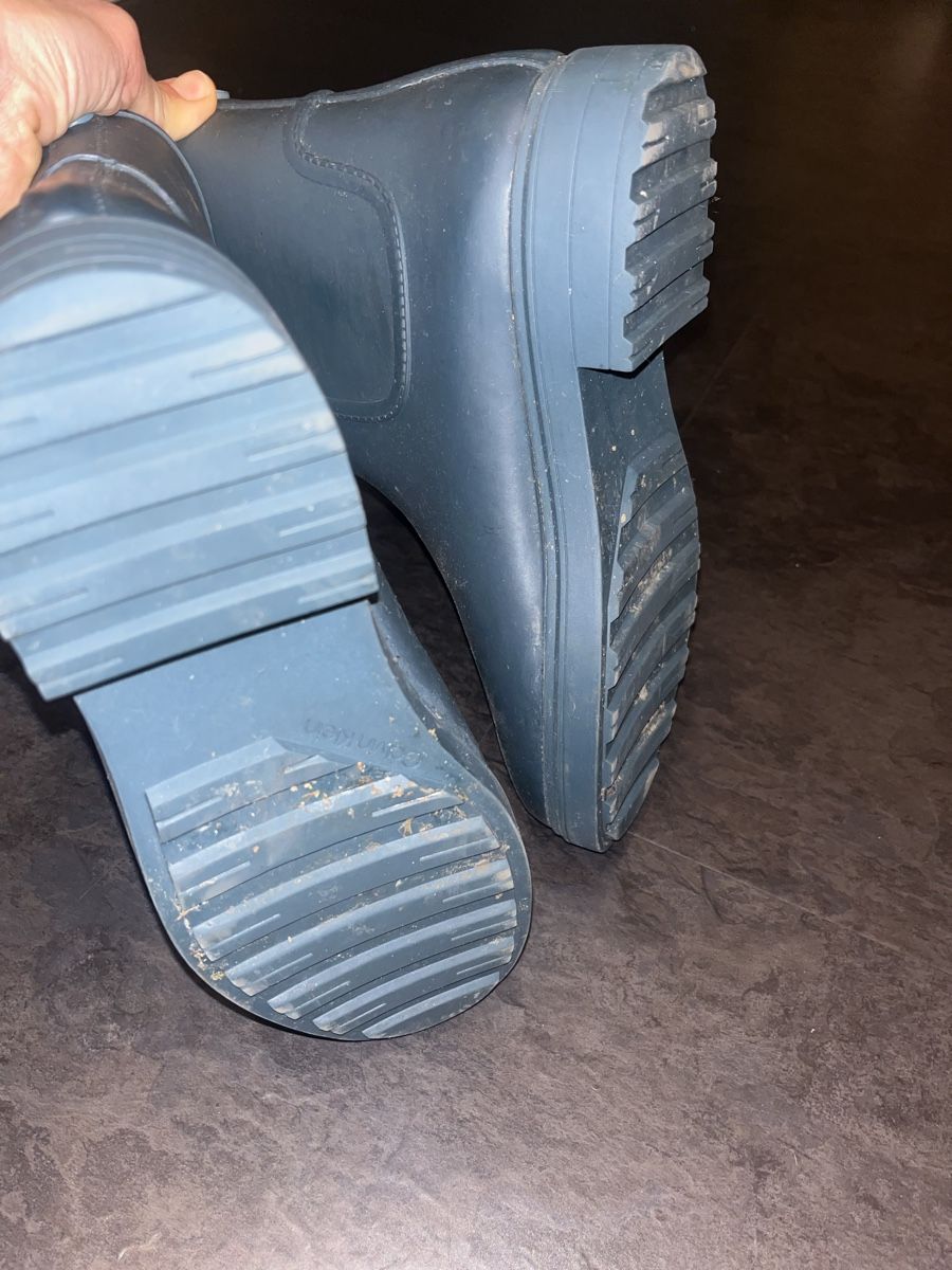Scarpe da donna: schöne Calvin Klein Gummistiefel Gr. 39 – Usato da Bern venduto da Blumentopf. 3