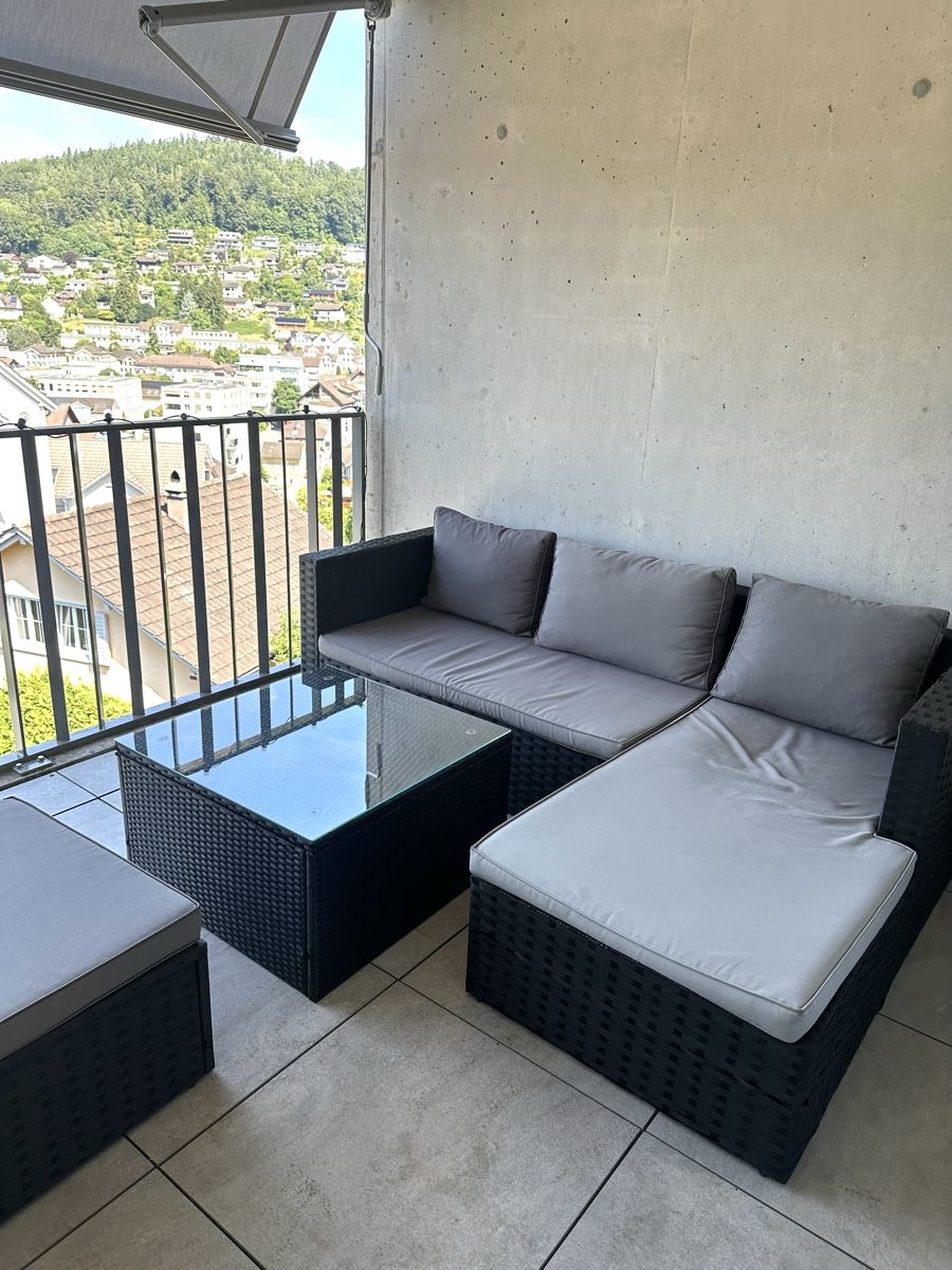 Sedie a sdraio: Polyrattan Lounge Gartenmöbel - Set schwarz/grau – Usato da Oberuzwil venduto da PreownedAllure