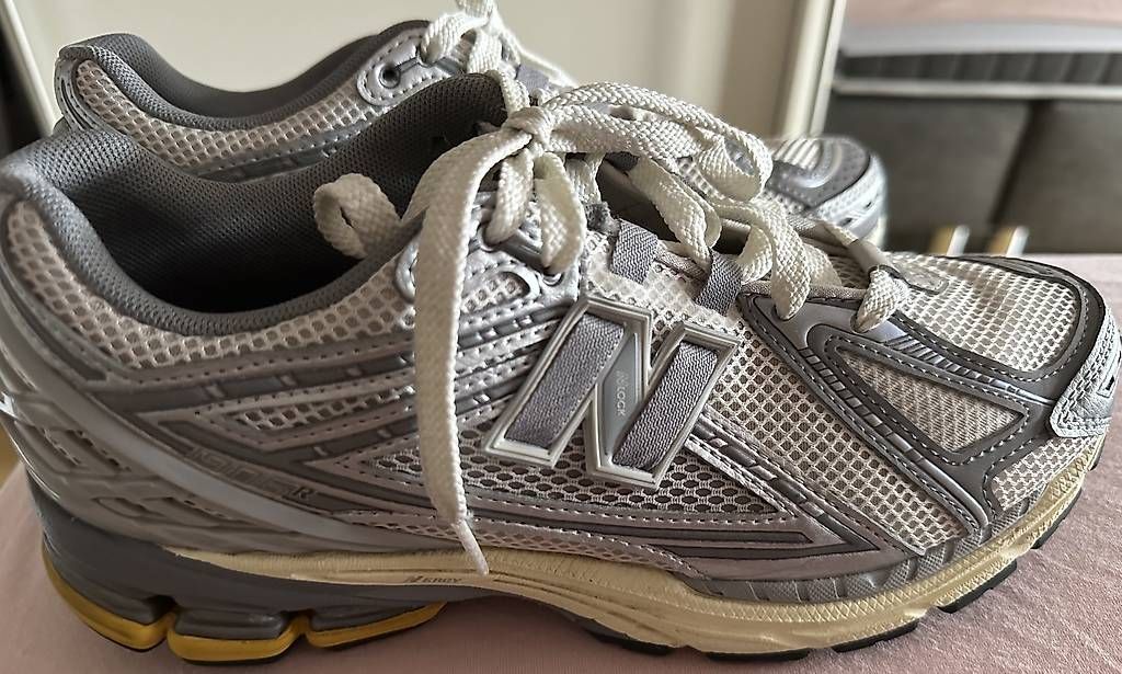 Scarpe da uomo: New Balance Gr. 40 – Usato da Stäfa venduto da DearDarling 3