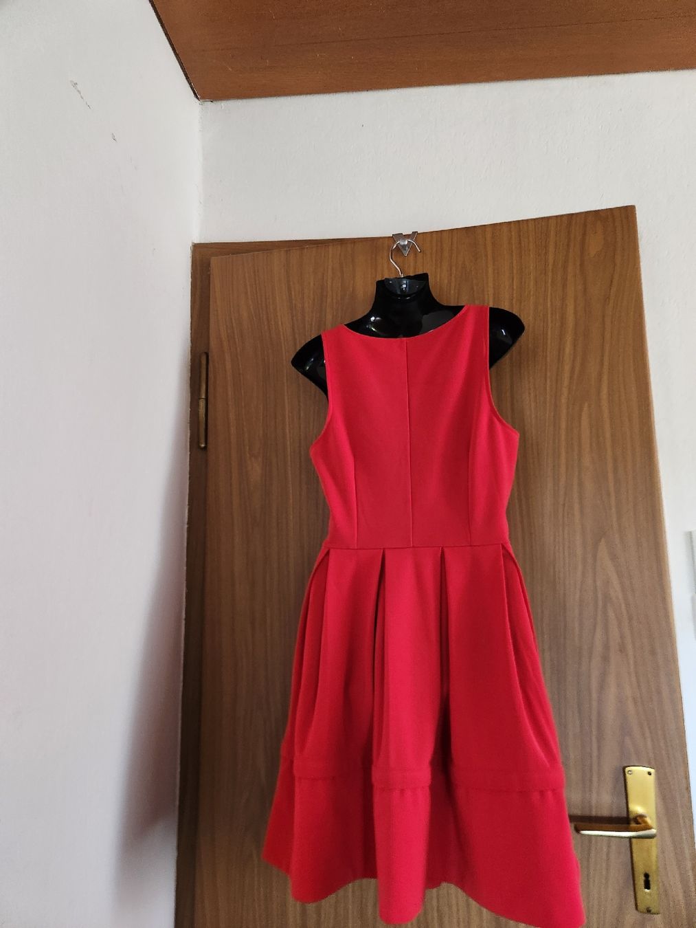 Morgan Vestiti: Robe Morgan rouge taille 38  – Usato da Niedergösgen venduto da Eva2410 1