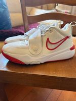 Nike Basketballschuhe weiss/rot Gr. 39