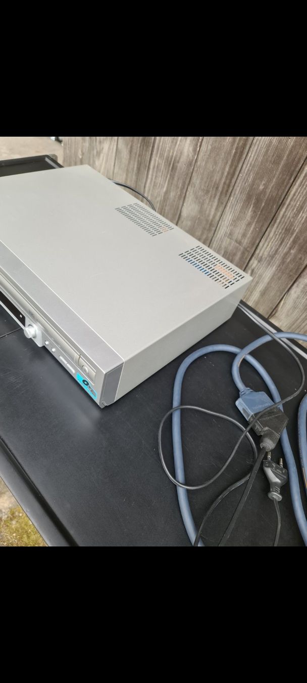 Sony Lecteur multimedia & Streamer: Sony DVD/VHS Player Recorder – D'occasion à Niederlenz par DaveDasWahnsinn 4