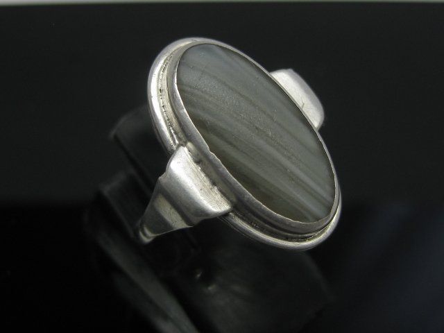 Anelli: Antik Ring Silber 800 / gestreifter Stein / 4 g / Gr. 55 – Usato da Ermatingen venduto da Decovin 7