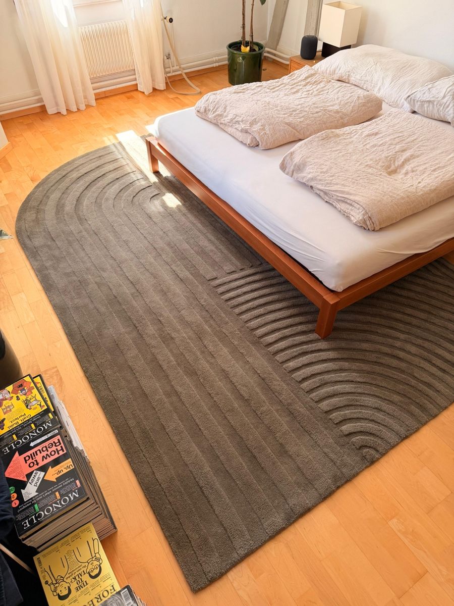 Muuto Tappeti: Muuto Relevo Rug – Usato da Zürich venduto da Peban1 1
