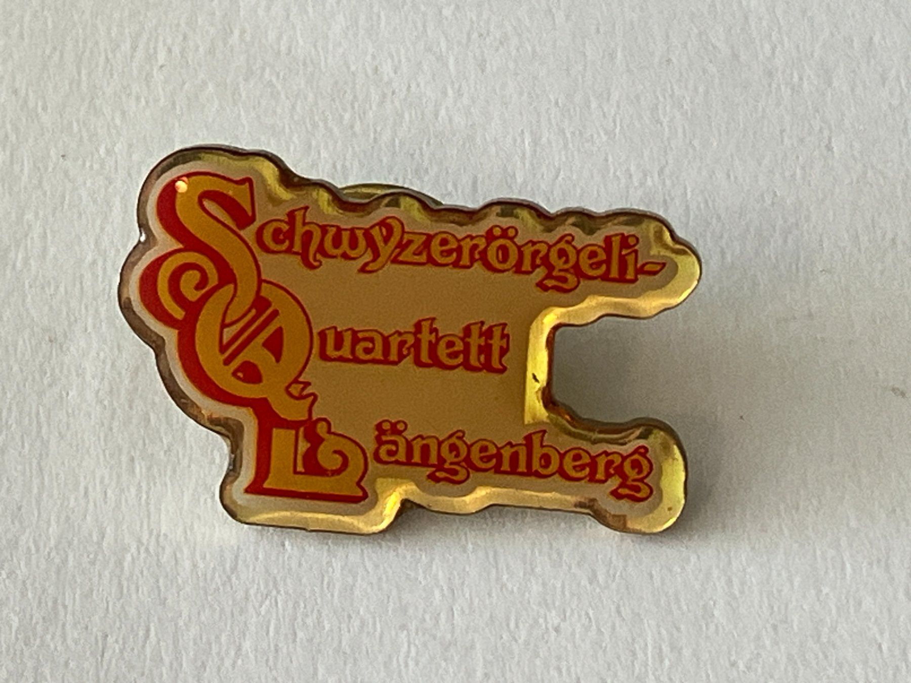 Placchette & Badge: 1 Pin Schwyzerörgeli Quartett Längenberg – Usato da Basel venduto da djwwpp