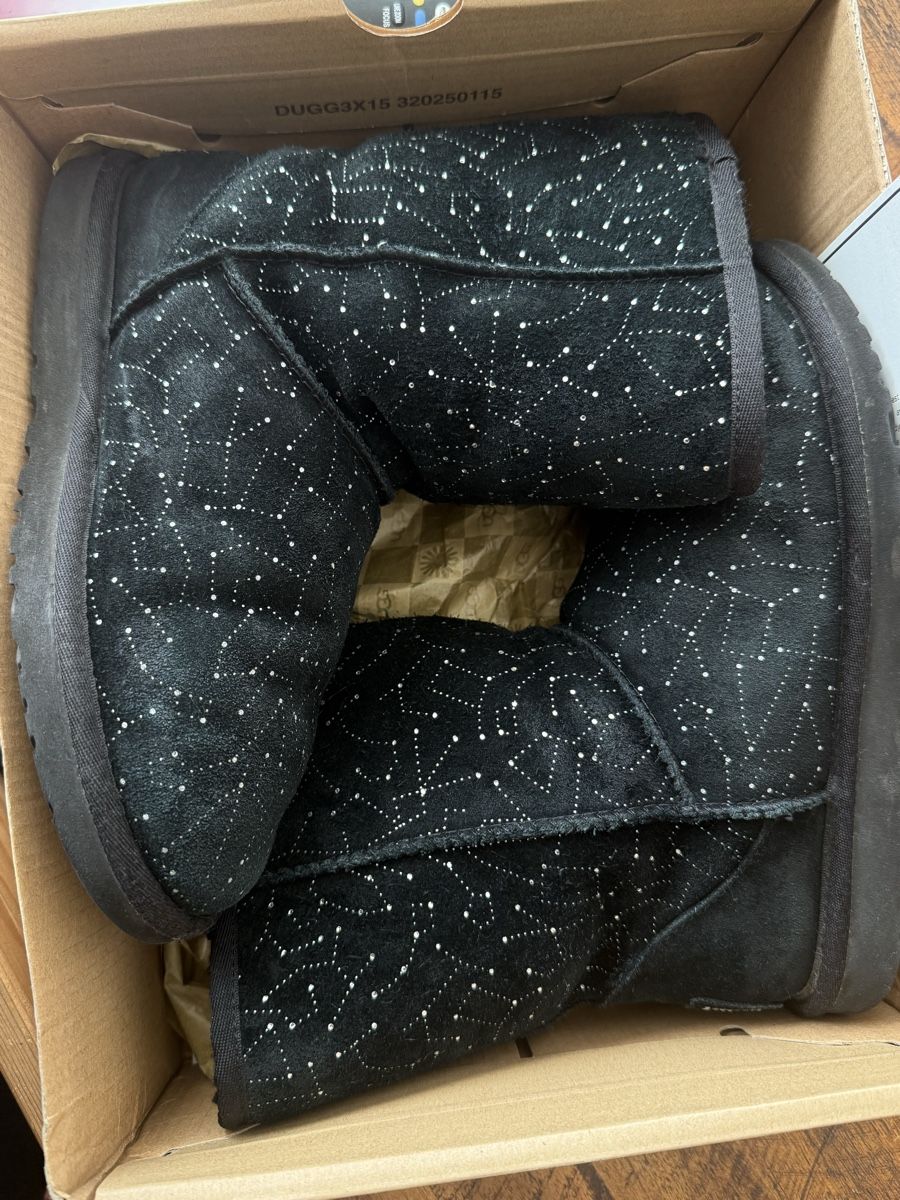 Ugg Scarpe da donna: Bottes d'hiver UGG, taille 37 – Usato da Monthey venduto da Joseph-29 6