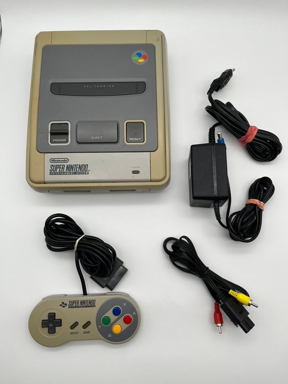 SNES + Controller Nintendo original Retro (Gebraucht) in St. Gallen für ...