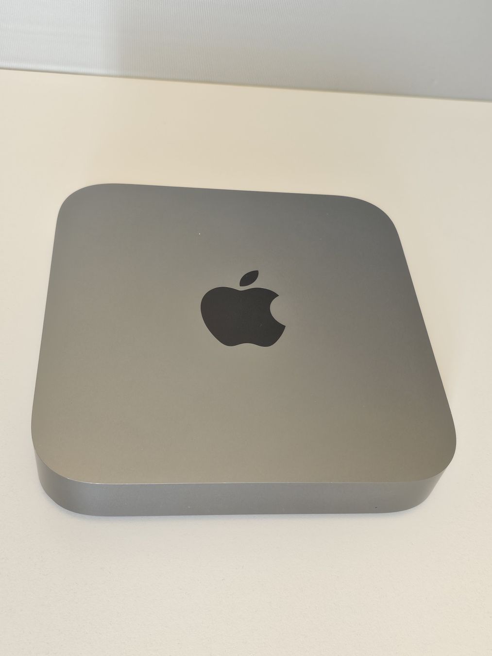 Apple PCs: Mac mini 2018 Intel i3 8gen, 8GB Ram, 256Gb, 4 Thunderbolt 3 – Gebraucht aus Schaffhausen von P3ntiumii
