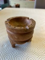Piccolo posacenere in legno