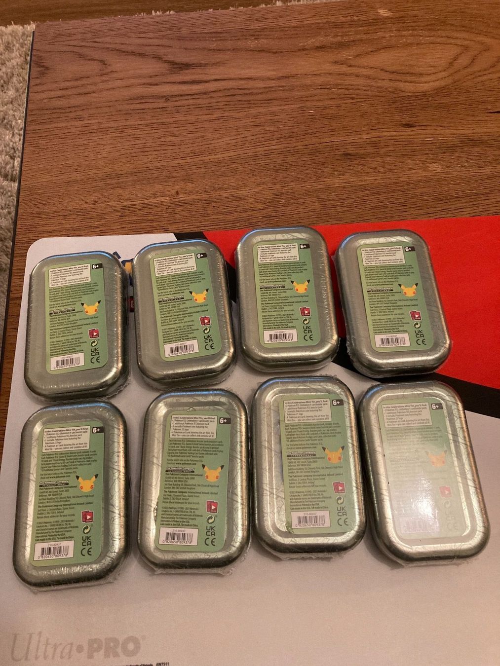Pokémon Cartes à collectionner: Pokemon Celebrations 8xTin Box Eng OVP – D'occasion à Küssnacht am Rigi par Ebikoner 6