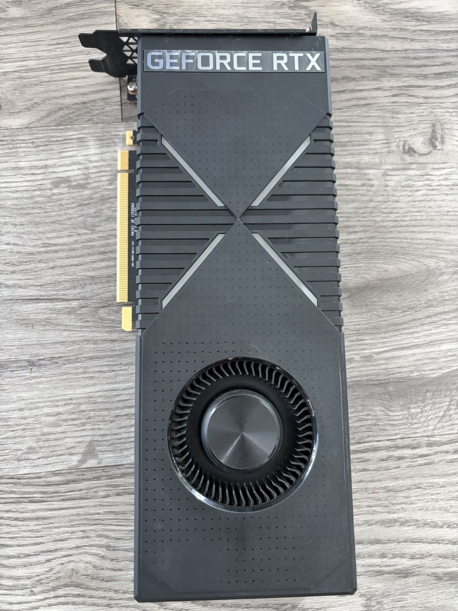 Nvidia Cartes graphiques: Grafikkarte Geforce RTX 2070 – D'occasion à Hägendorf par MadameRosa
