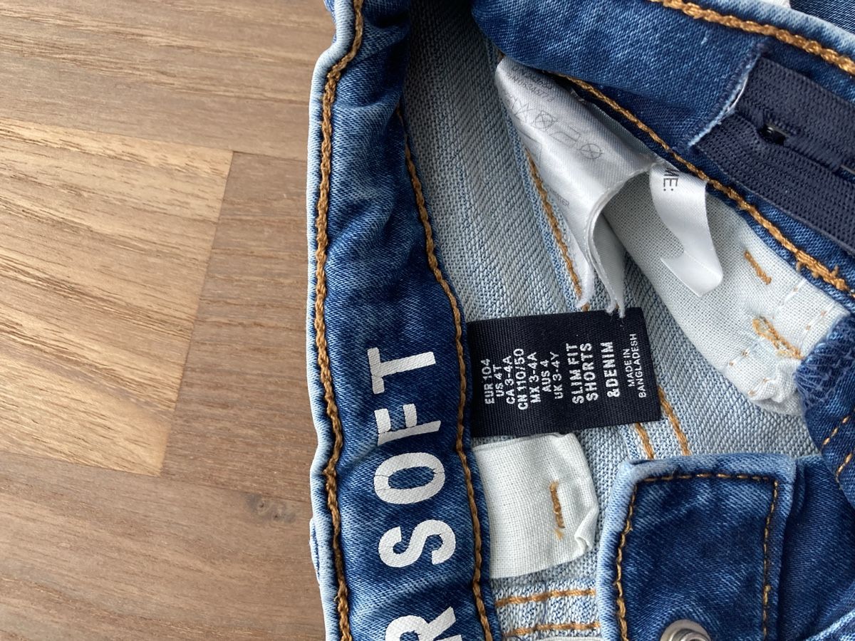 H&M Hosen: Kurze Jeans Gr. 104 – Gebraucht aus Luzern von Aldabema 1