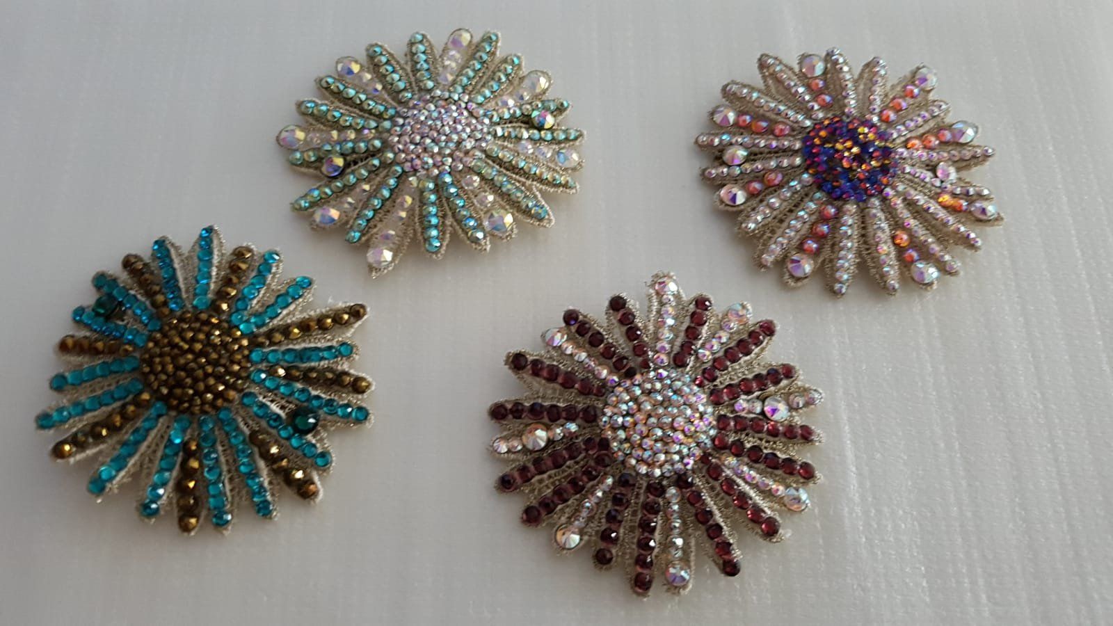 Haarschmuck: Haarspangen Blumen mit Swarovski  Steinen. – Neu (gemäss Beschreibung) aus Zürich von 280_yc86