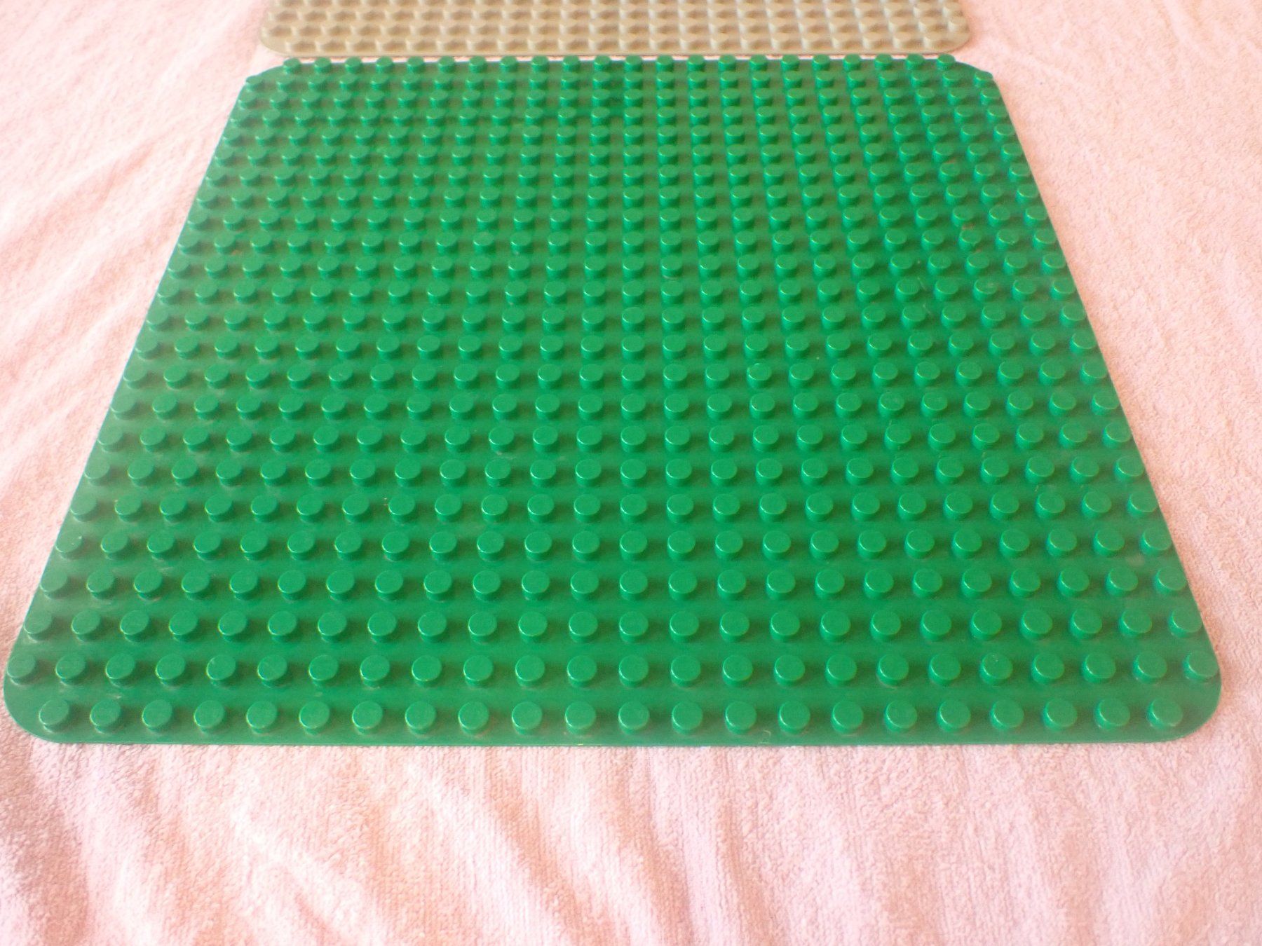 Lego Baukästen: 2 grosse originale Lego DUPLO Platten – Gebraucht aus Geroldswil von boy5toy 1