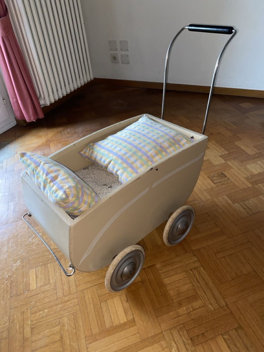 Carrozzine per bambole: Antiker Puppenwagen – Usato da Hinwil venduto da Familie_99 2