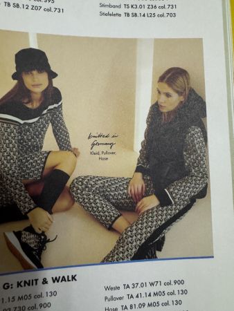 Marccain Hose mit Muster und schwarz abgesetzten Streifen M