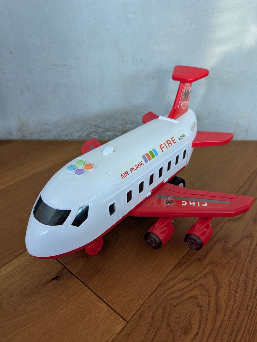 Giocattoli: Feuerwehrflugzeug – Nuovo e nell'imballaggio originale da Seewen SO venduto da vog_czt9