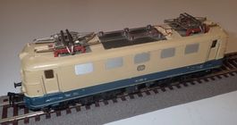 Märklin H0 - DB E-Lok 141 015-8 Türkis-elfbein - Art. 3034