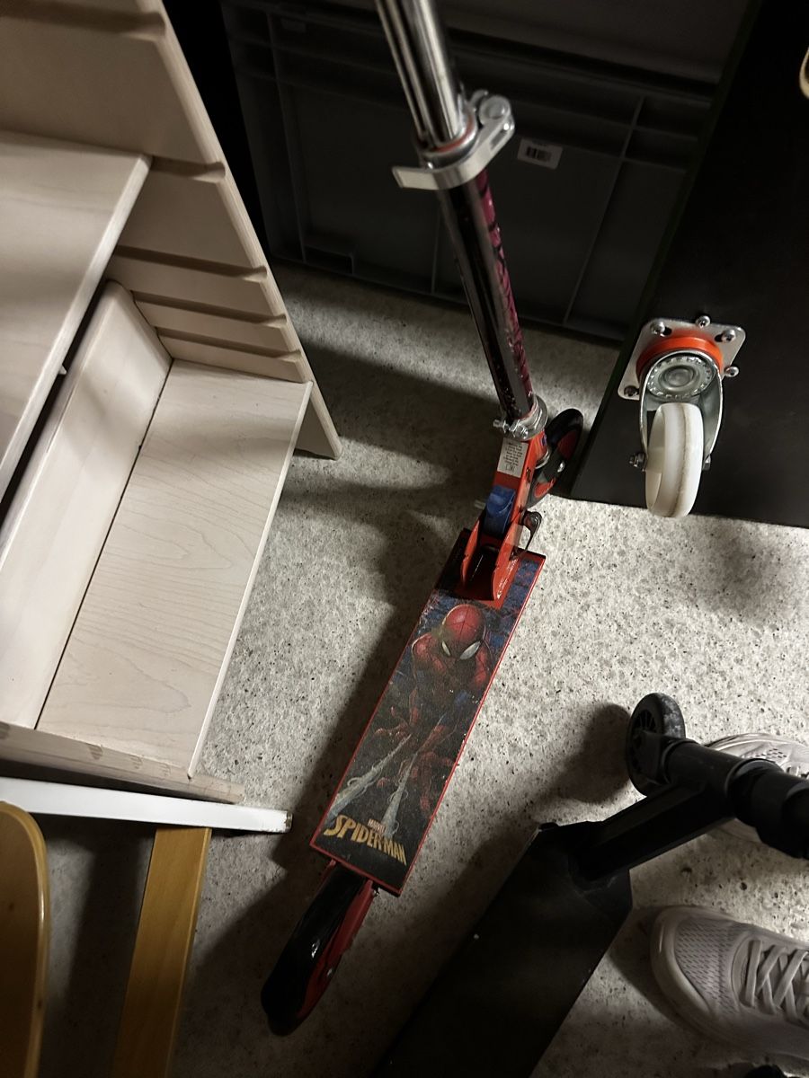 Kickboard: Spiderman trotti – Usato da Winterthur venduto da vak_yhf2 1