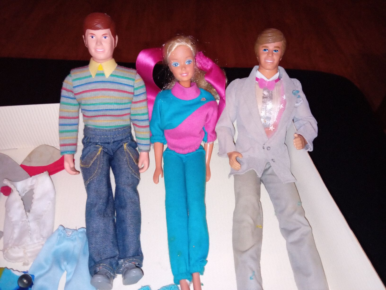 Bambole: abiti vintage Barbie + di 80 pezzi – Usato da Biasca venduto da Old_6blh 6