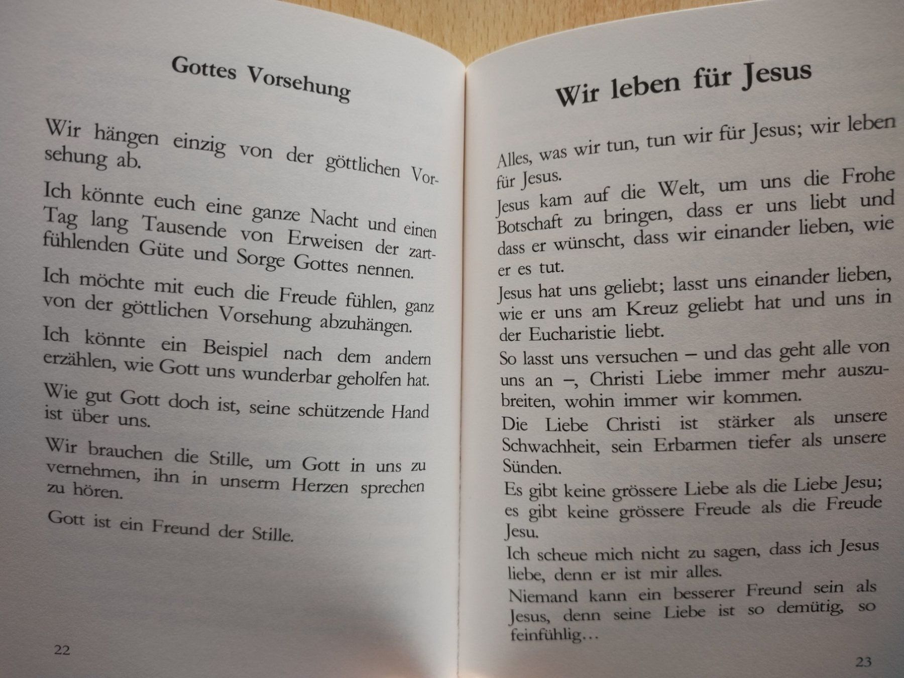 Libri: Mutter Teresa  Nur ein Lächeln – Usato da Jona venduto da Argus36 4