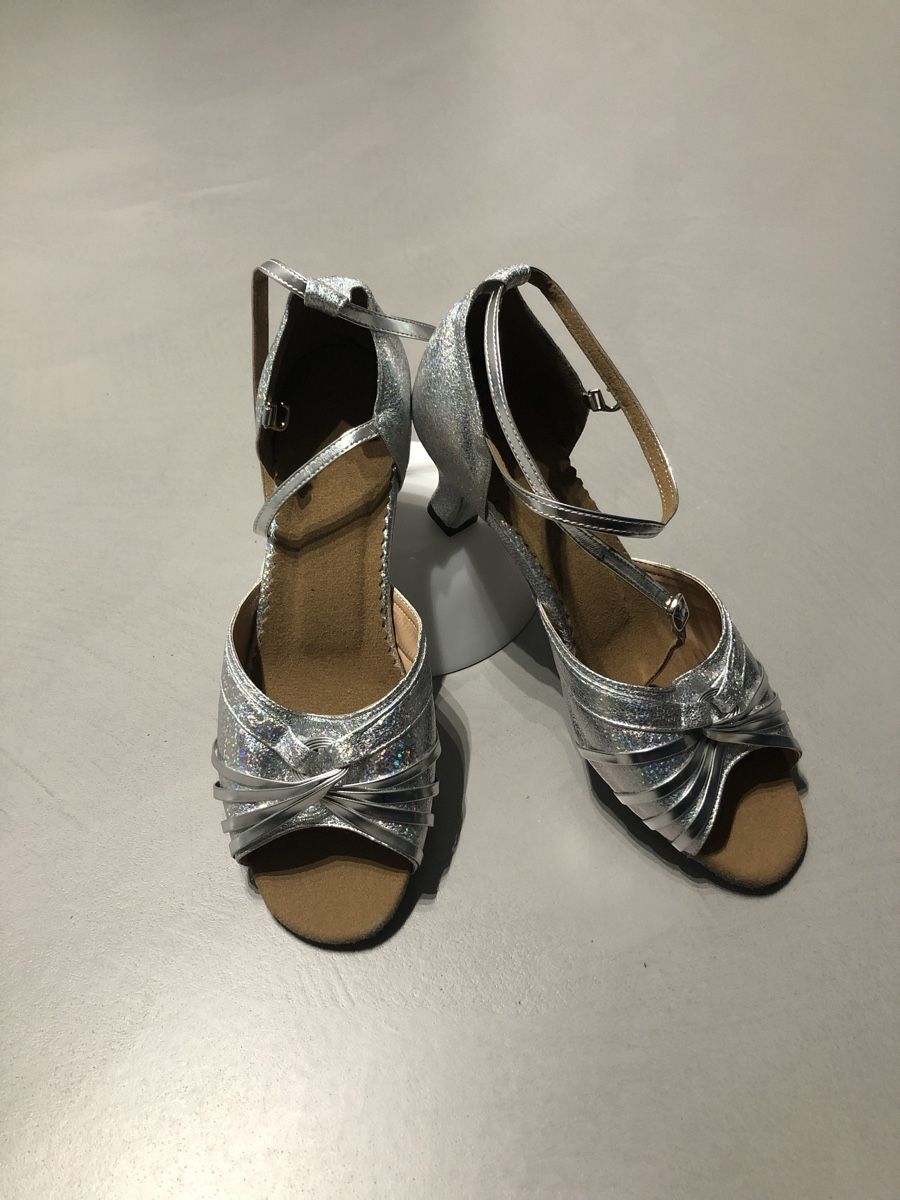 Chaussures femmes: Tanzschuh Silber Grösse 40 – Neuf avec emballage d'origine à Arch par Dendu01 2