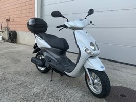 Yamaha YN50F Gelbe nummer 45km/h